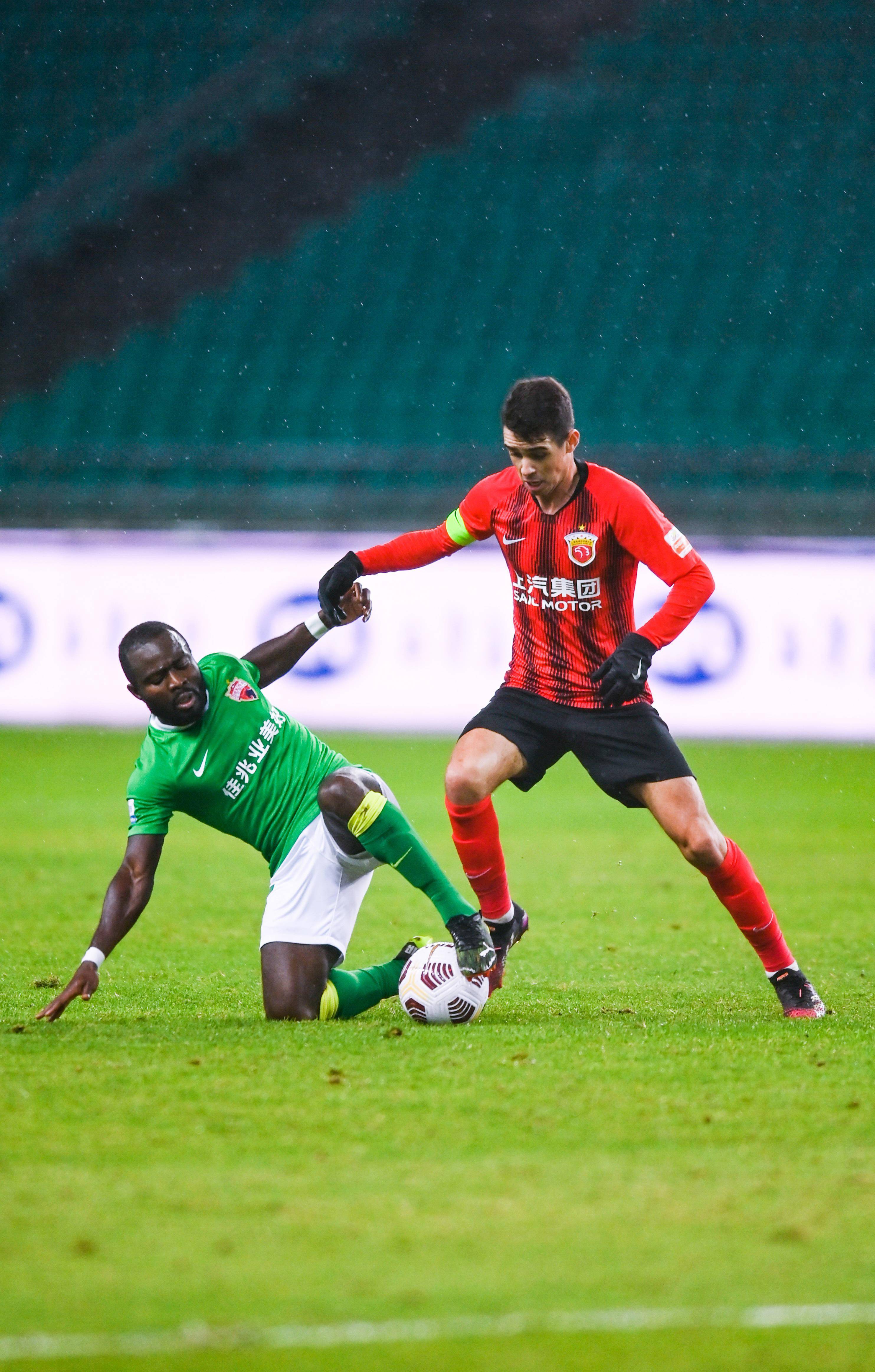 中引发了深 中引发了深