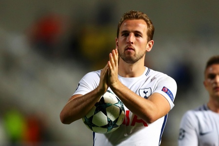 他在攻防两 他在攻防两